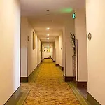 Greentree Inn Shanghai Hongqiao Hub Convention Center Jinghua Road Shell Hotel