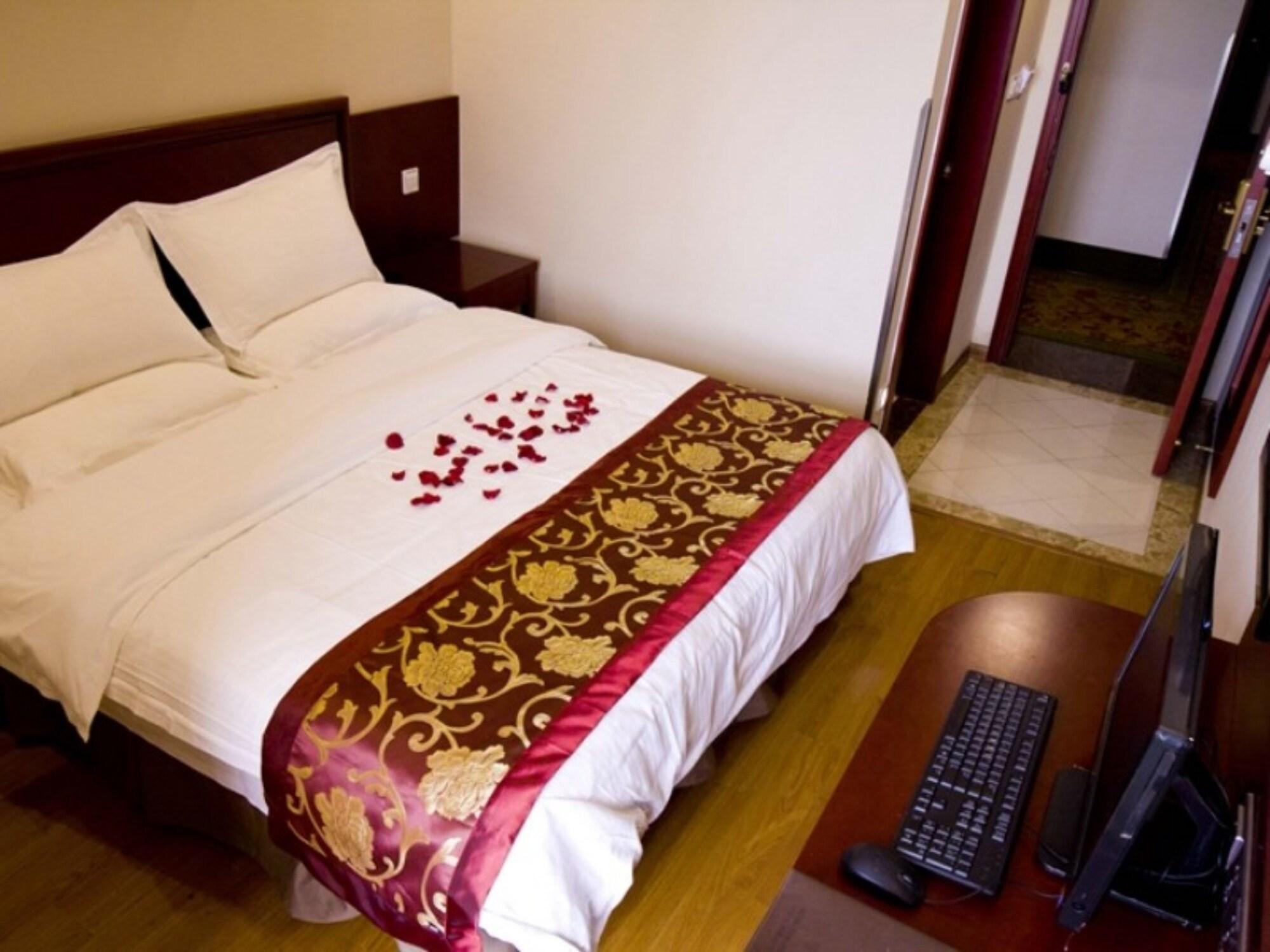 Greentree Hongqiao Hub Convention Center Jinghua Road Shell 3* Shanghai