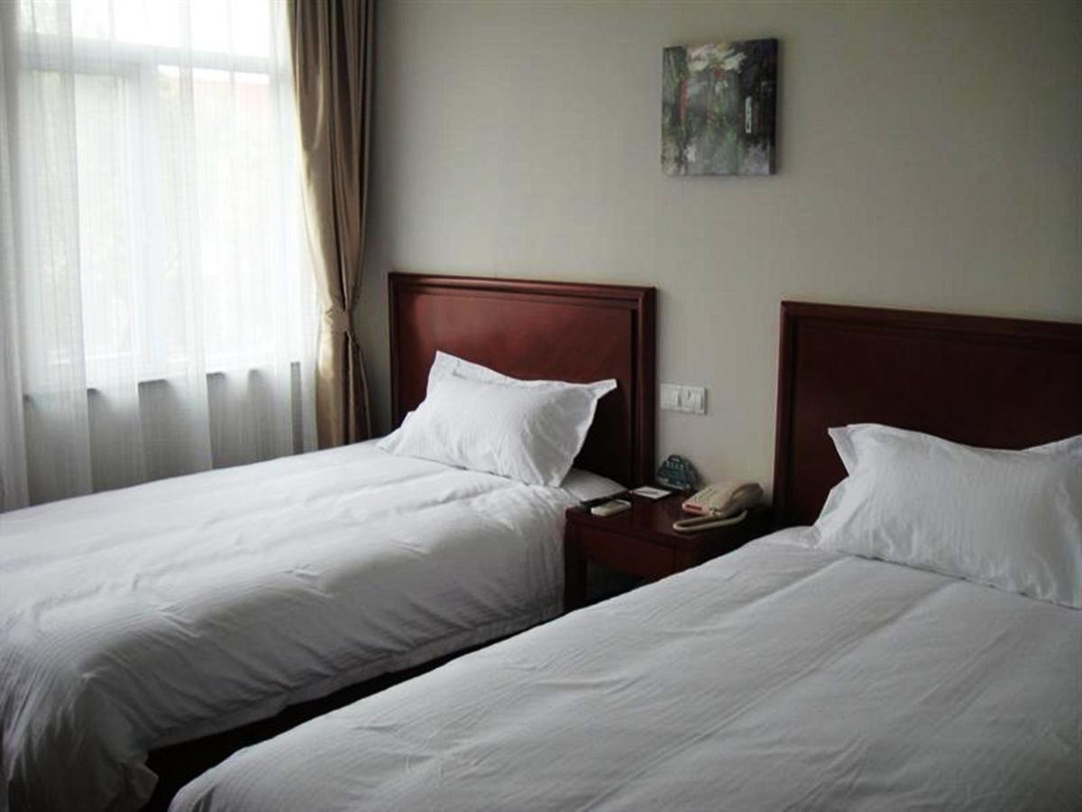 Greentree Hongqiao Hub Convention Center Jinghua Road Shell Shanghai
