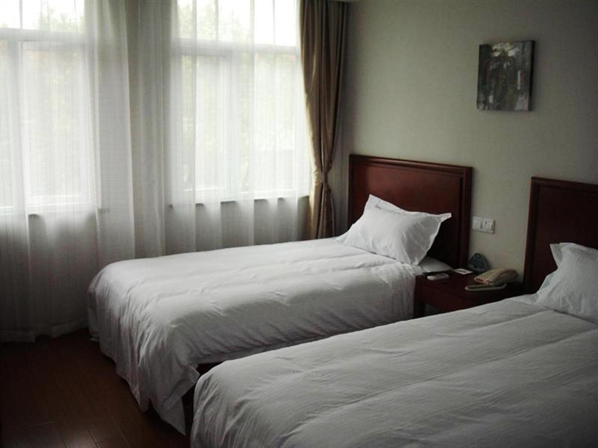 Greentree Hongqiao Hub Convention Center Jinghua Road Shell Hotel
